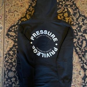 PRESSURE IS A PRIVILEGE Mens Hoodie Size L (Chris Bumstead CBUM)